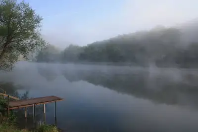 Image de The Meuse is at the end of the garden
