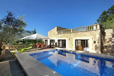Image de ***Pollensa Villa*** 4 Bedrooms | Private Pool | Free A/C | Free Wifi | Bbq