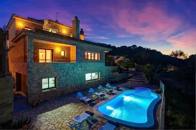 Image de ***Lloret de Mar Villa*** 4 Bedrooms | Private Pool | Free Wifi | Bbq
