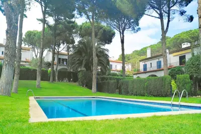 Image de ***Llafranc Villa*** 4 Bedrooms | Communal Pool | Free Wifi | Bbq