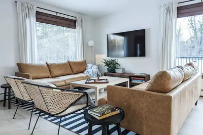Image de Acorn Bungalow - Luxury Cabin, Catskills
