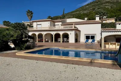 Image de ***Javea Villa*** 5 Bedrooms | Private Pool | Free A\/C | Free Wifi | Bbq