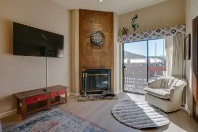 Image de Condo just a Walk from the Chair Lift