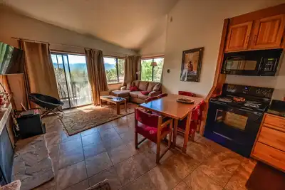 Image de Condo within walking distance of the Lift