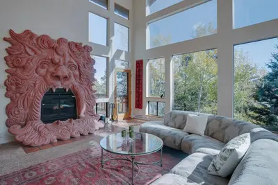 Image de Home with Great Views of the Angel Fire Ski Mountain and Valley