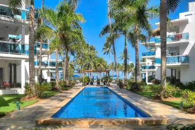 Image de Penthouse with jacuzzi, beach front, Playa ballenas