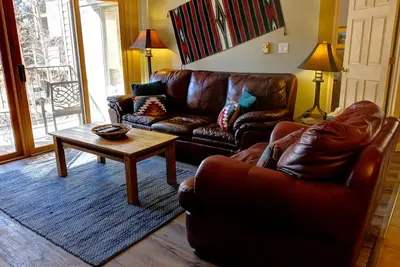 Image de Condo located two Blocks from the Lift