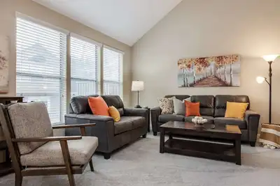 Image de 4 Bedroom Ski Retreat 3000 Sqft W/Private Hot Tub / Super Close To Ski Resorts