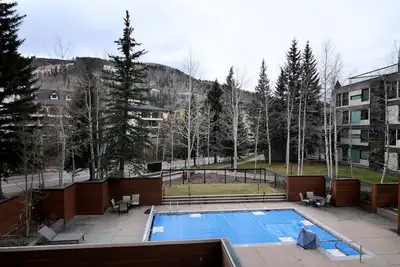 Image de Large slope side, pool, hot tub and amazing mountain views! !