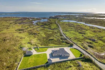 Image de Cottage 419 - Carna - sleeps 8 guests in 4 bedrooms