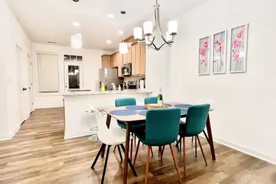Image de Brand new townhouse with Charlotte city view