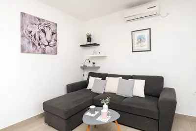 Image de Appartement Ivana (23652-A1) - Brodarica