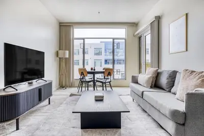 Image de Tasteful Palo Alto 2br w/ W/D & Pool, walk to Pinterest, by Blueground