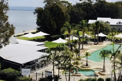 Image de Lakeview Terrace at Rafferty’s Resort - Great Getaway for the family