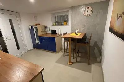 Image de Appartement confortable au sous-sol meublé