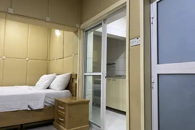 Image de Lovely studio apartment with free parking on premises