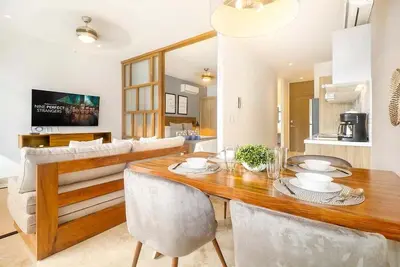 Image de 1br Ocean View, Gym & Rooftop Bar!