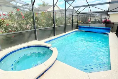 Image de Superb 4 Bedroom Private pool home with Spa