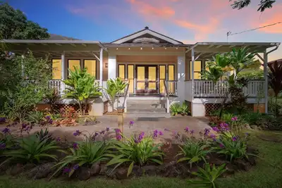 Image de Five Bed, Five Bath Tropical Paradise With A\/C, Hot Tub, & Beach Walk