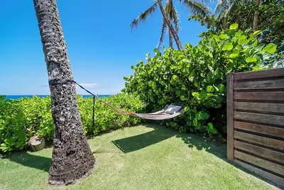 Image de Hale Nalu: Ocean View Home w/ Oahu beach in the backyard, Hale Nalu