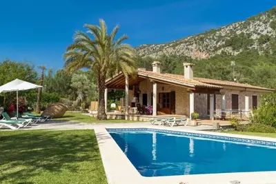 Villa Cadell Petit, Majorcan-style villa for six people