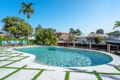 Image de Casa Maria-3 Bedroom-2 Bath for 6 Guests-Waterfront-Heated Pool-Near Beaches