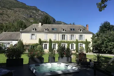 Image de Magnifique Villa avec piscine chauffée, jacuzzi et sauna, - 20% juillet \/aout