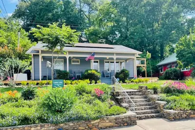 Image de Lake Life House - 1 min walk to Lake J Assembly -10 min to Waynesville & Br Pkwy