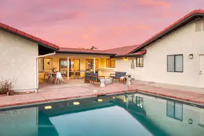 Image de Lava Rocks by AvantStay | Gorgeous Desert Haven w/ Pool, Fire Pit & Ping Pong!