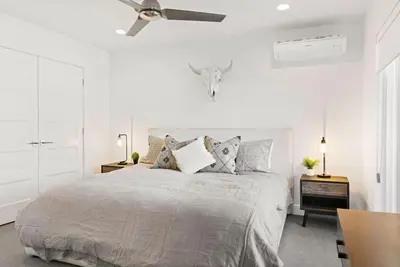 Image de 5 Bed Home w/Pool Sleeps 16 Ideal for Large Groups