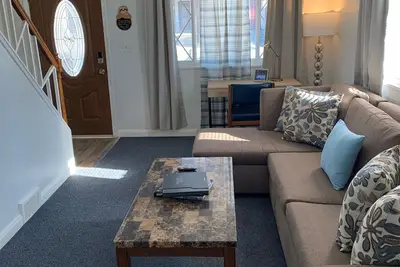 Image de Royalty Homes - Family style, clean in a safe area.