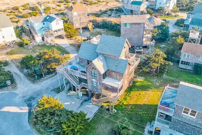 Image de Spacious dog-friendly beach house with furnished decks, WiFi, & private hot tub