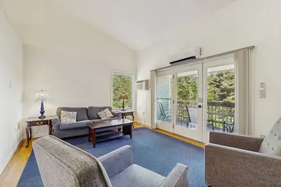 Image de Family & Dog-Friendly Townhouse w/Back Porch, Views, Partial Ac