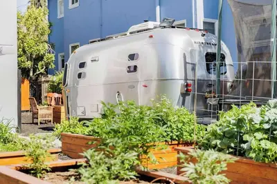 Image de Airstream Tiny Home close to Uc Best Neighborhood