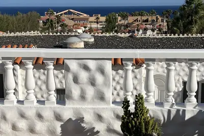 Image de Apartment Karoli with sea view, just a few steps from the shops and the beach