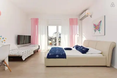 Image de Summer holiday No. 3 studio apartm- 2 min to the beach-free: parking&Wi-Fi