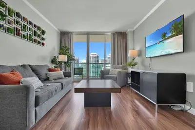 Image de Spectacular Bay View 1 bed 2 baths in Grove