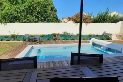 Image de Magnifique Villa avec Piscine et au Calme, 3 Chambres