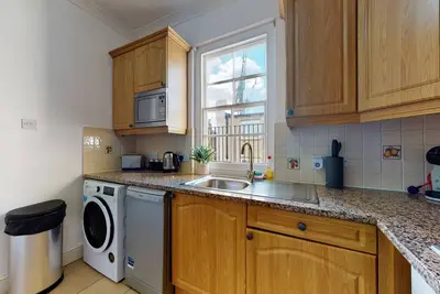 Image de Appartement-Confort-Salle de bain privée séparée-Balcon