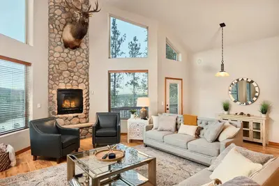 Image de Mountainview Lodge ★ Hot Tub ★ Luxury Master Suite