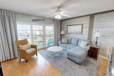 Image de ⛱️SeaCrest 710 - Beachfront Complex without Beachfront Prices! Condo is for sale
