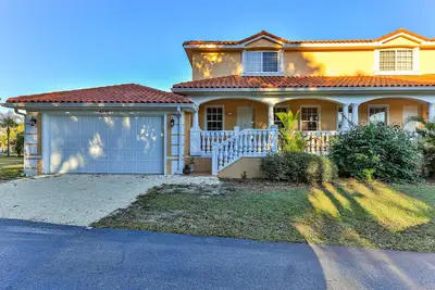 Image de Tradewinds Deep Water 4Br3. 5Ba Kayaks\/Pr. Dock