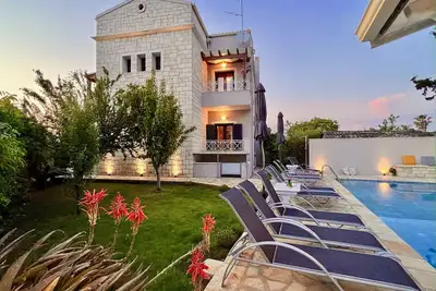 Image de Beach Villa Heart House with private pool