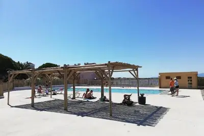 Image de Presqu'île Cap Coudalère - Style Bord de Mer - Piscines -Bord du lac  - Terrasse
