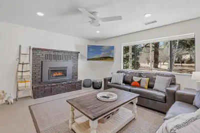 Image de Mountainside Manor/Nau/Downtown Flagstaff/Pet Friendly/Family Friendly Getaway