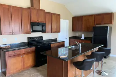 Image de Luxury Home Minutes From The Airport and Downtown