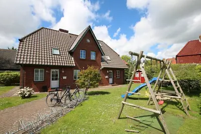 Image de Waldstraße 6c, Haus Halligflieder - Holiday home with 3 rooms in Wyk auf Föhr approx.