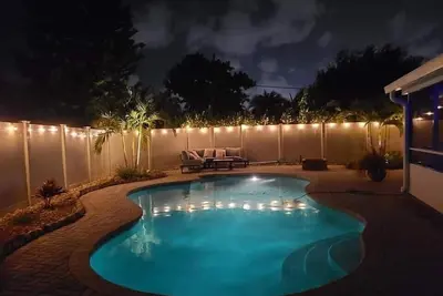 Image de Private/Quiet Heated Pool, Jacuzzi, Grill, 5min to Beach Fishing Pier, Washer&Dryer