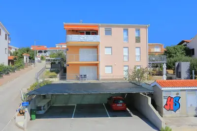 Image de Appartement de trois chambres avec la terrasse et la vue sur le mer Rastici, Ciovo (A-11740-a)