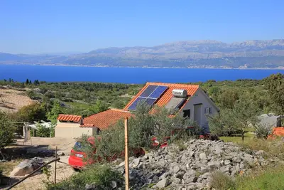 Image de Maison isolé pour la famille Skrip, Brac (K-18944)